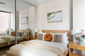 A Stylish & Central 2BR Apt Near Flinders Station